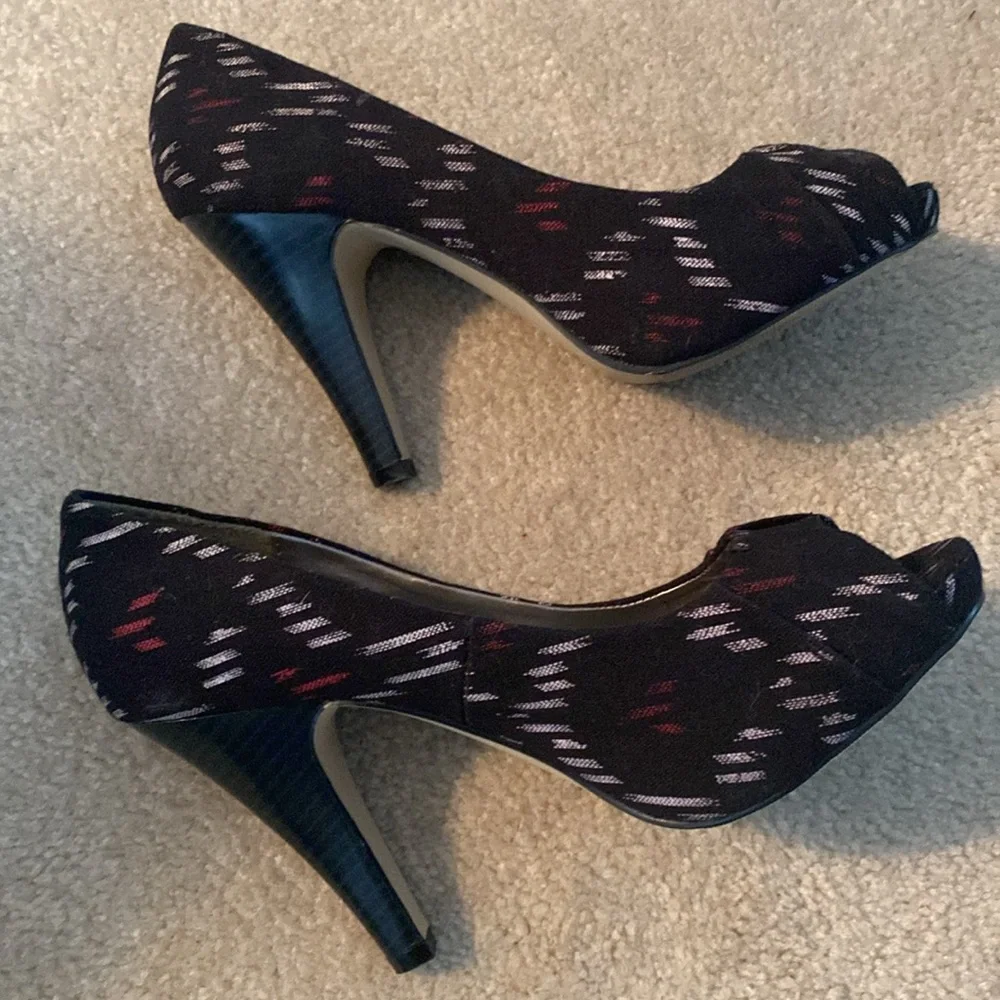Madden girl size 7.5 M heels - Picture 7 of 13